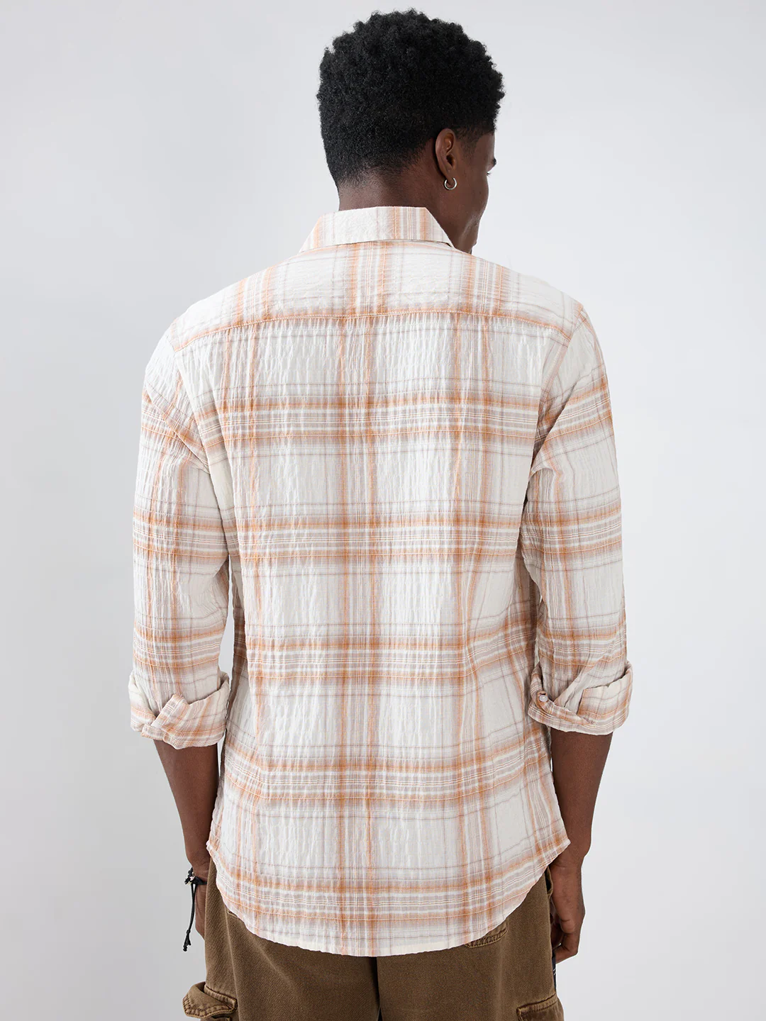 White & Brown Plaid Checks Crinkled Shirt - Image 7