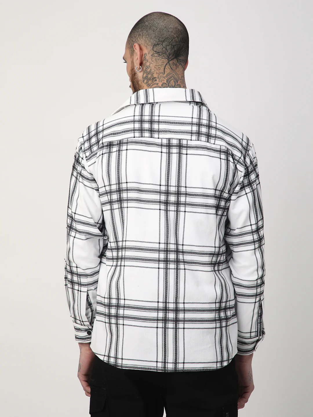 White Chevron Checks Double Flap Pocket Corduroy Overshirt - Image 7