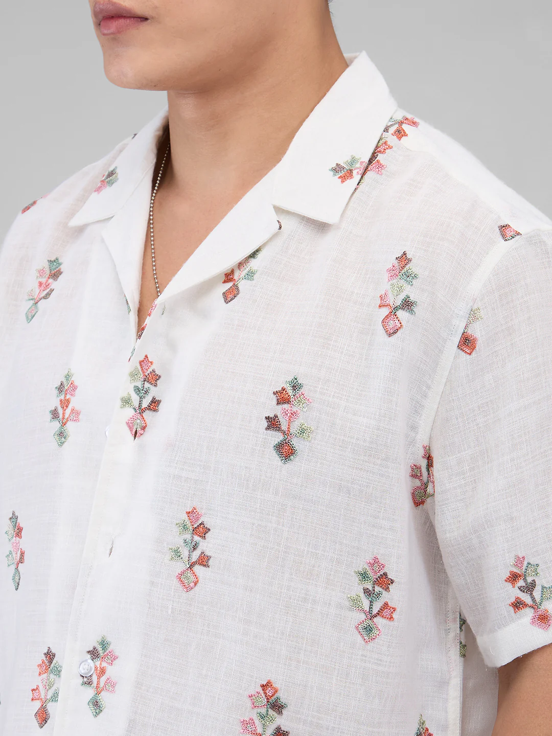 White Embroidered Notch Collar Oversized Shirt - Image 3