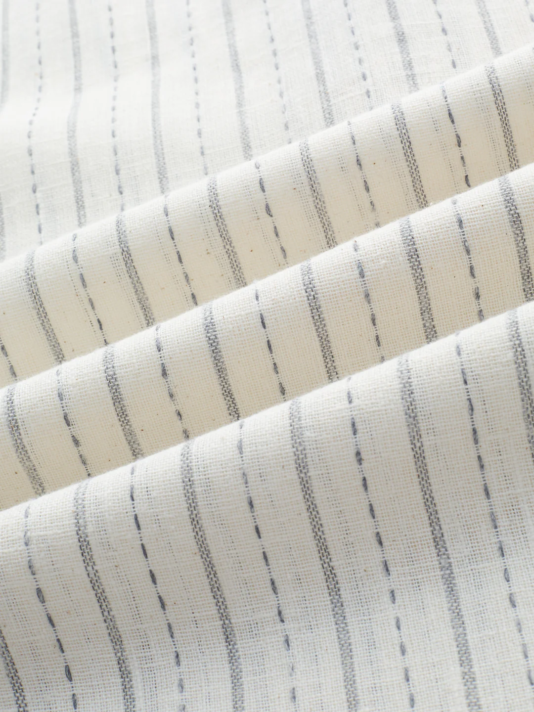 White & Grey Burlap Weaved Striped Kurta - Image 3