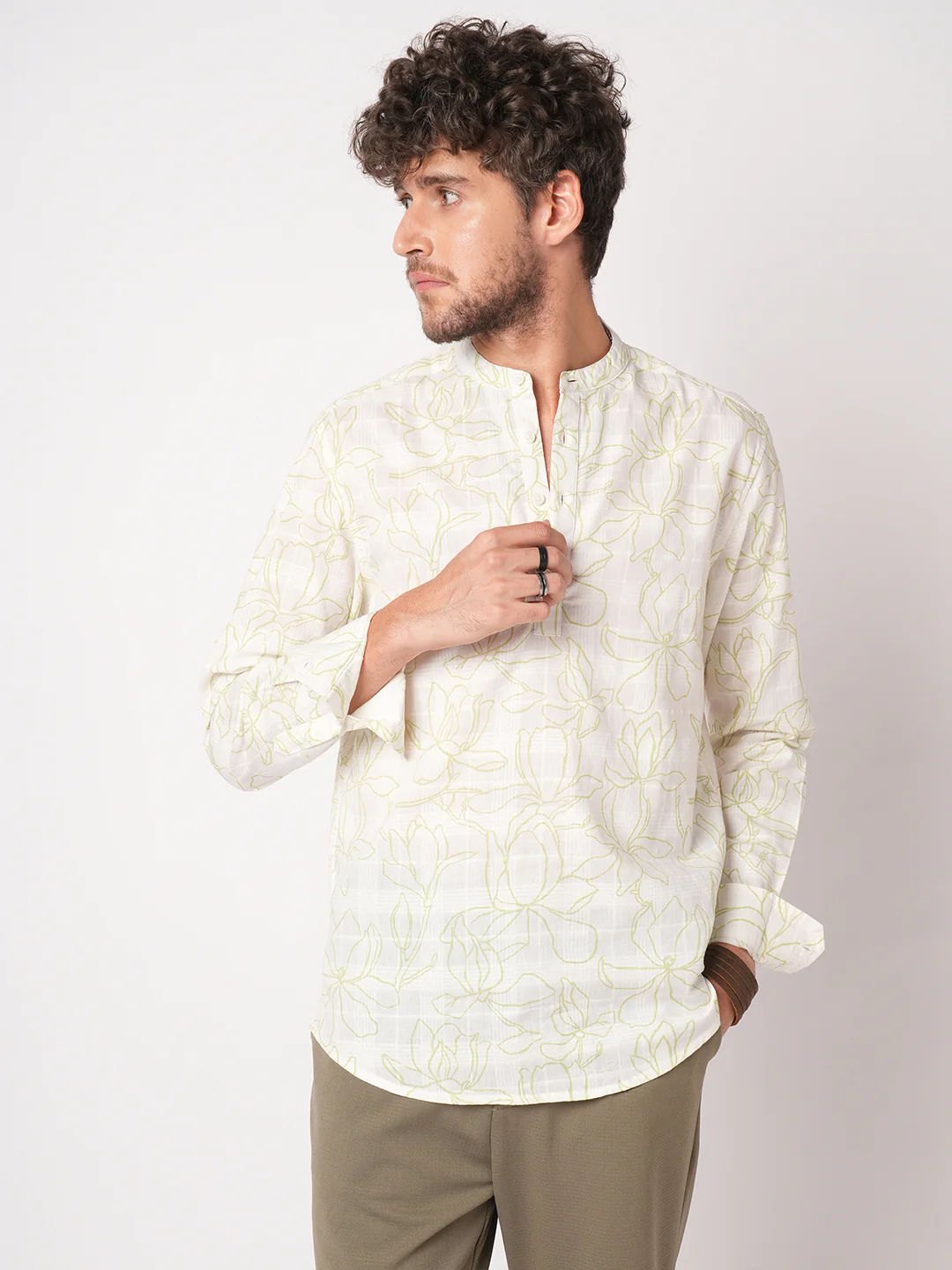 White Wildflower Sketch Kurta - Image 4