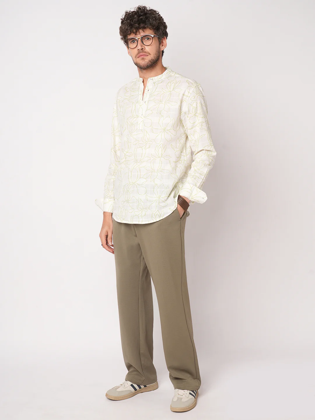 White Wildflower Sketch Kurta - Image 7