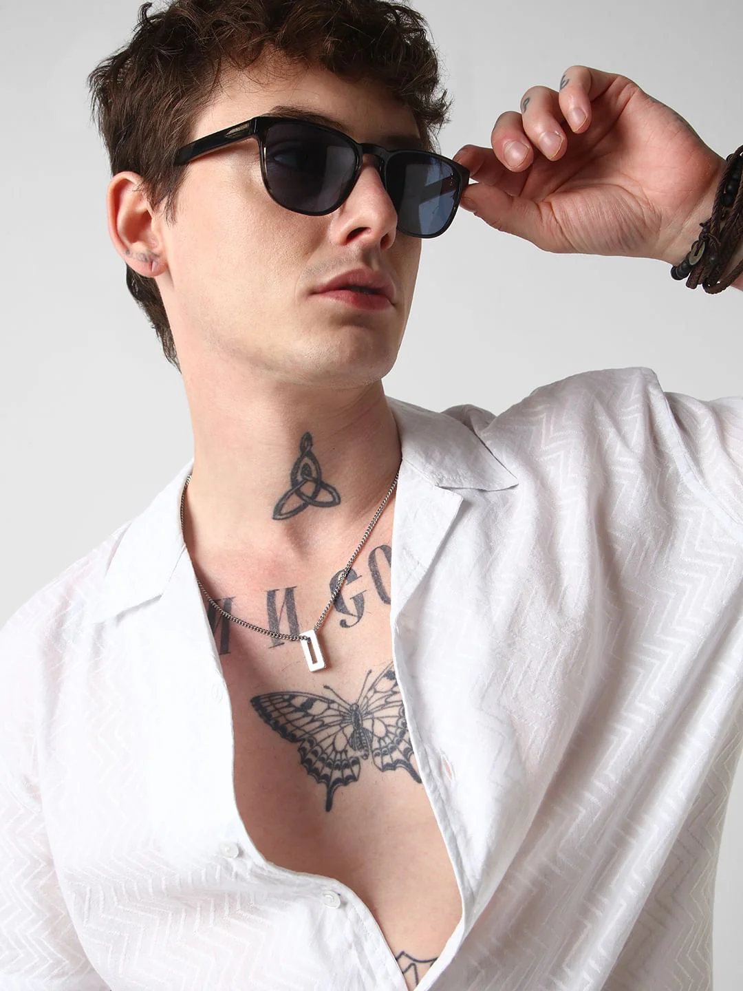White Zig-Zag Textured Oversized Shirt - Image 2