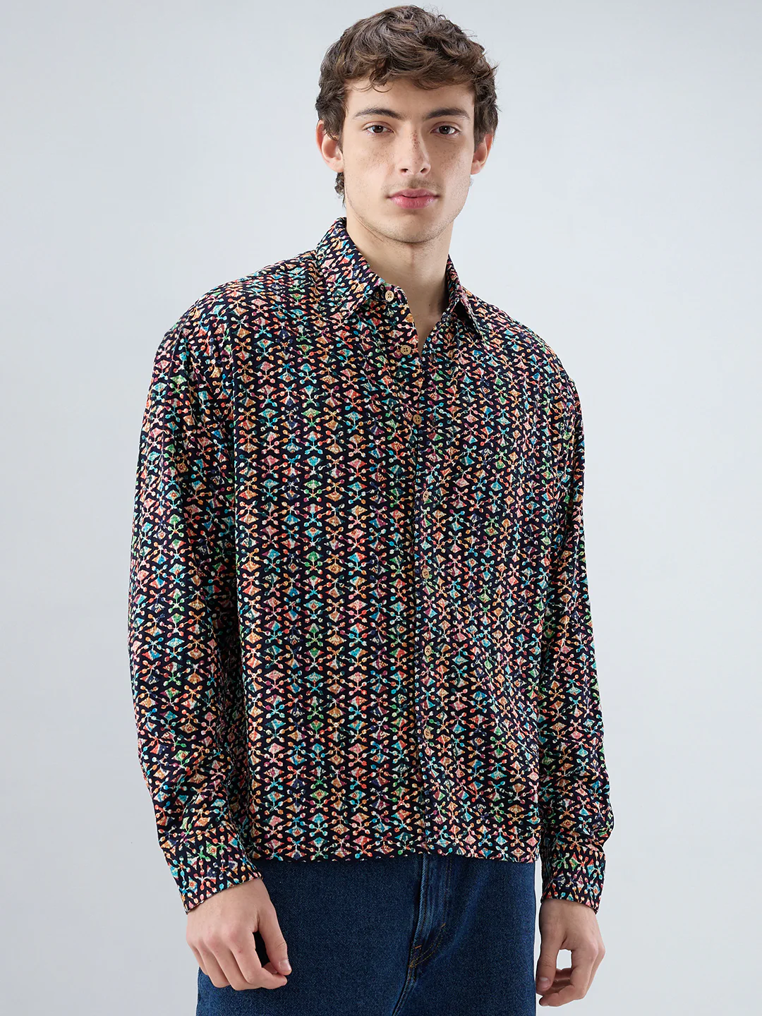 Ziya Shaam Multicolor Sequin Embroidered Oversized Polo Shirt - Image 5